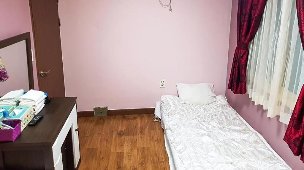 Aji Hostel Czedżu